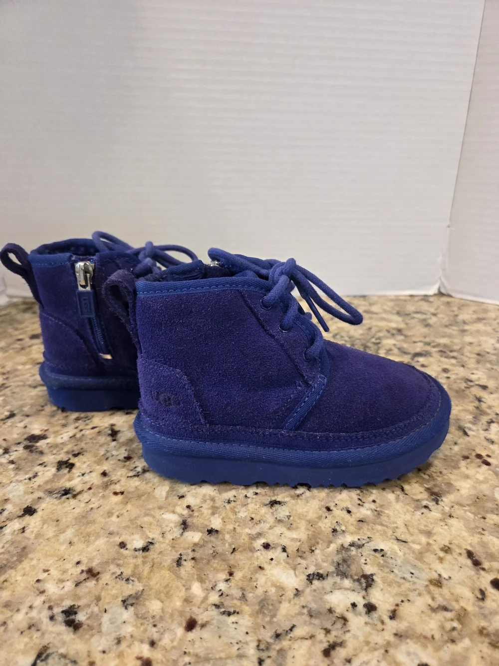 UGG Suede K Neumel II Lace Up Cozy Boots Navy Blue Shoes Zipper Size 8 Youth